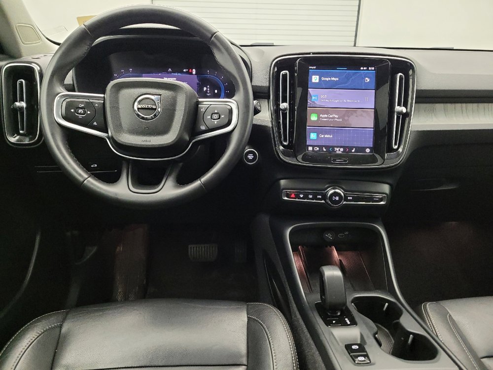Used 2024 Volvo XC40 B5 Core image 22
