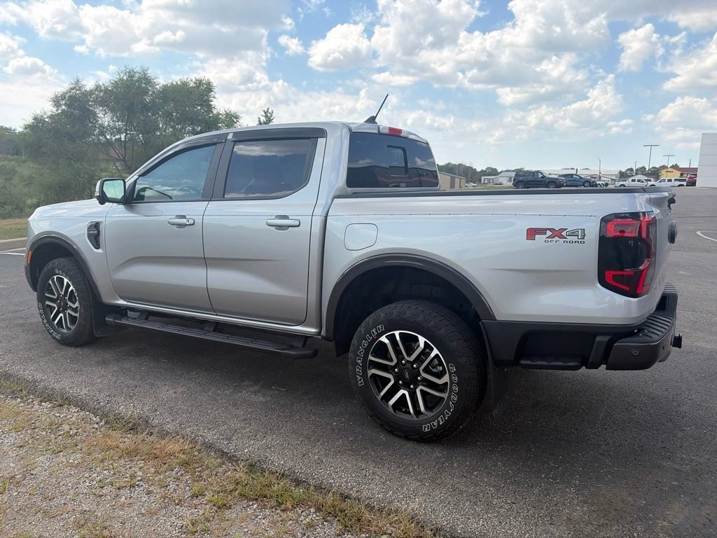 Used 2024 Ford Ranger Lariat w/ FX4 Off-Road Package AWD/4WD image 7