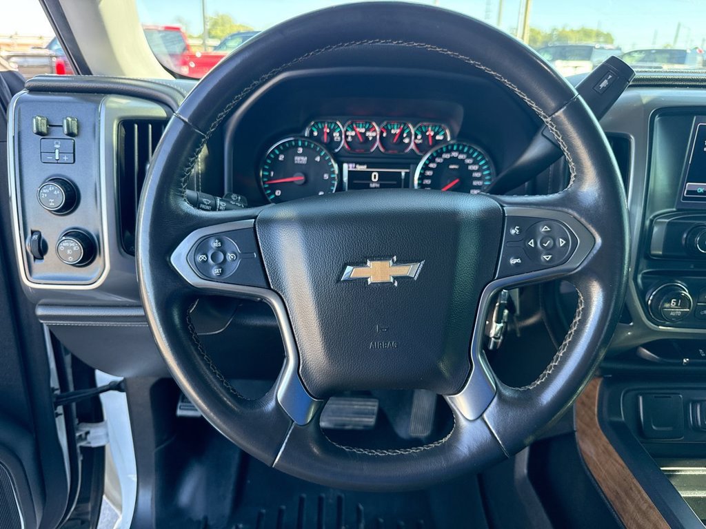 Used 2015 Chevrolet Silverado 1500 LTZ AWD/4WD image 15