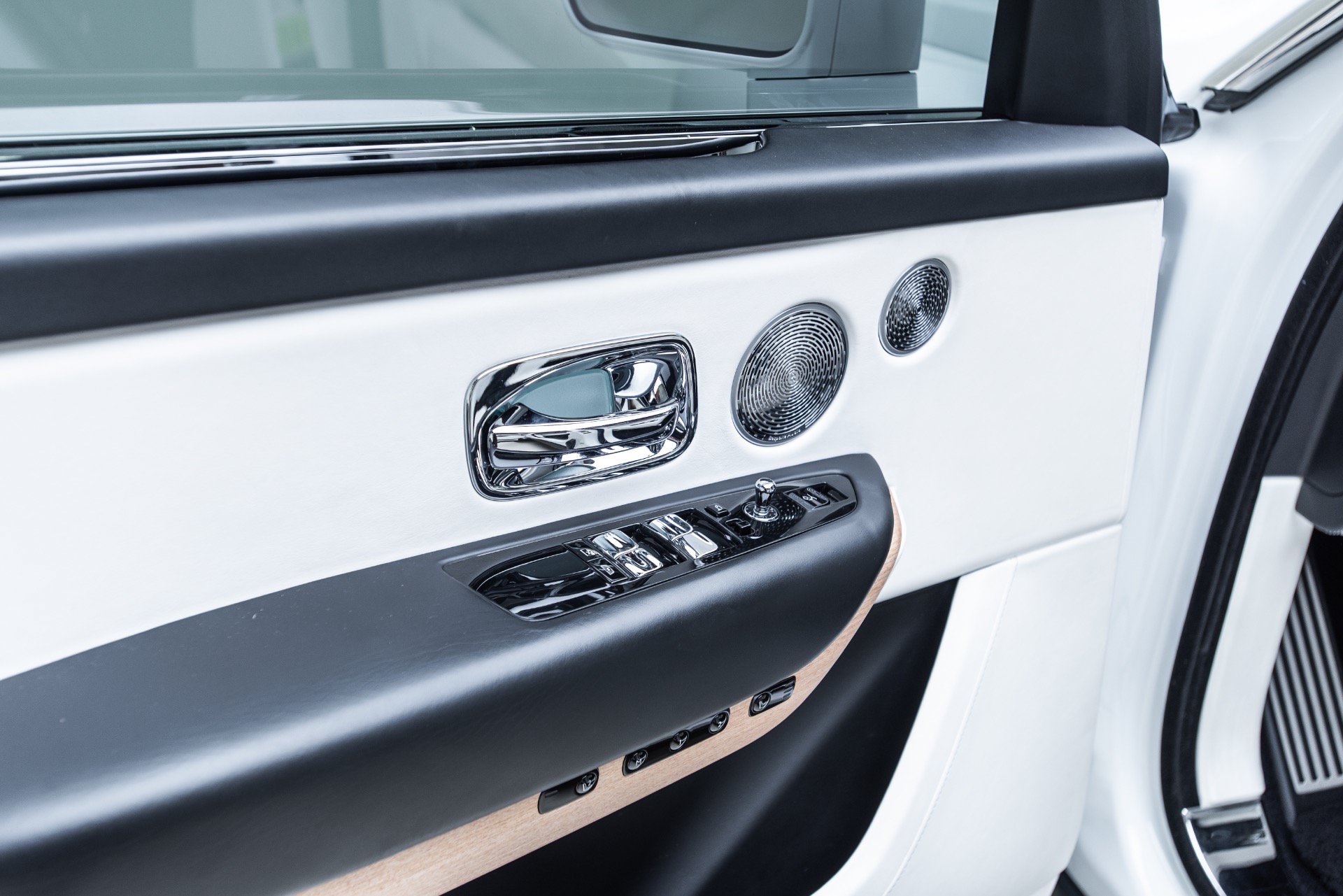 Used 2019 Rolls-Royce Cullinan AWD/4WD image 18