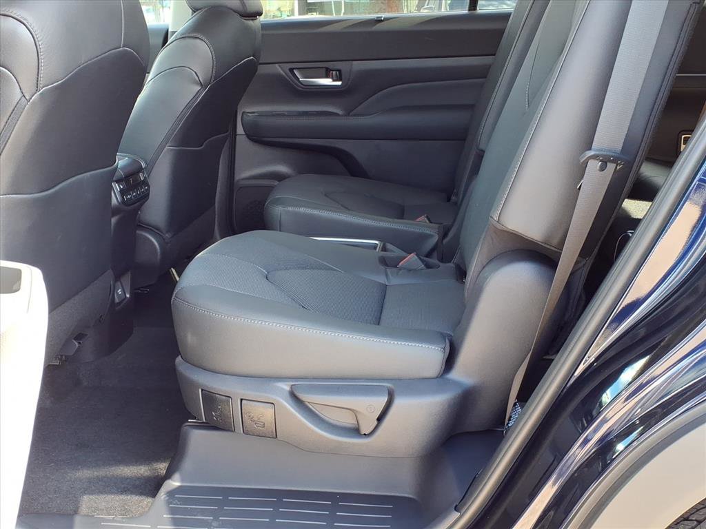 New 2026 Toyota Grand Highlander Limited image 12
