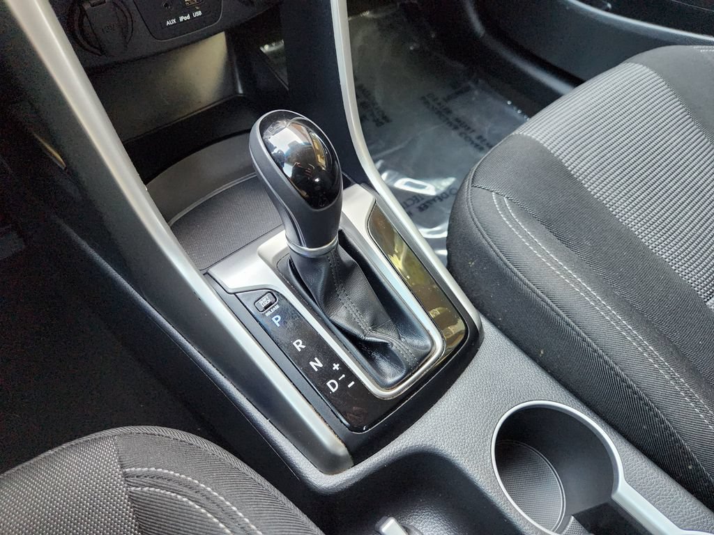 Used 2016 Hyundai Elantra GT FWD image 20