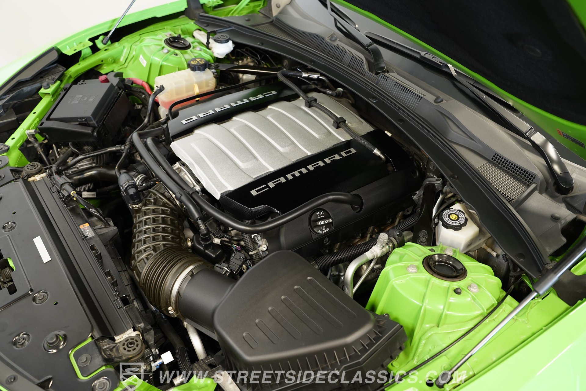Used 2017 Chevrolet Camaro SS RWD image 40