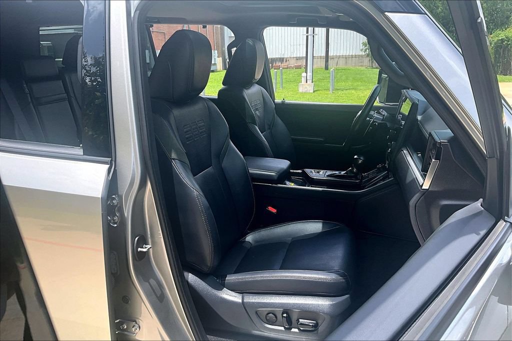 Used 2024 Lexus GX 550 AWD/4WD image 10