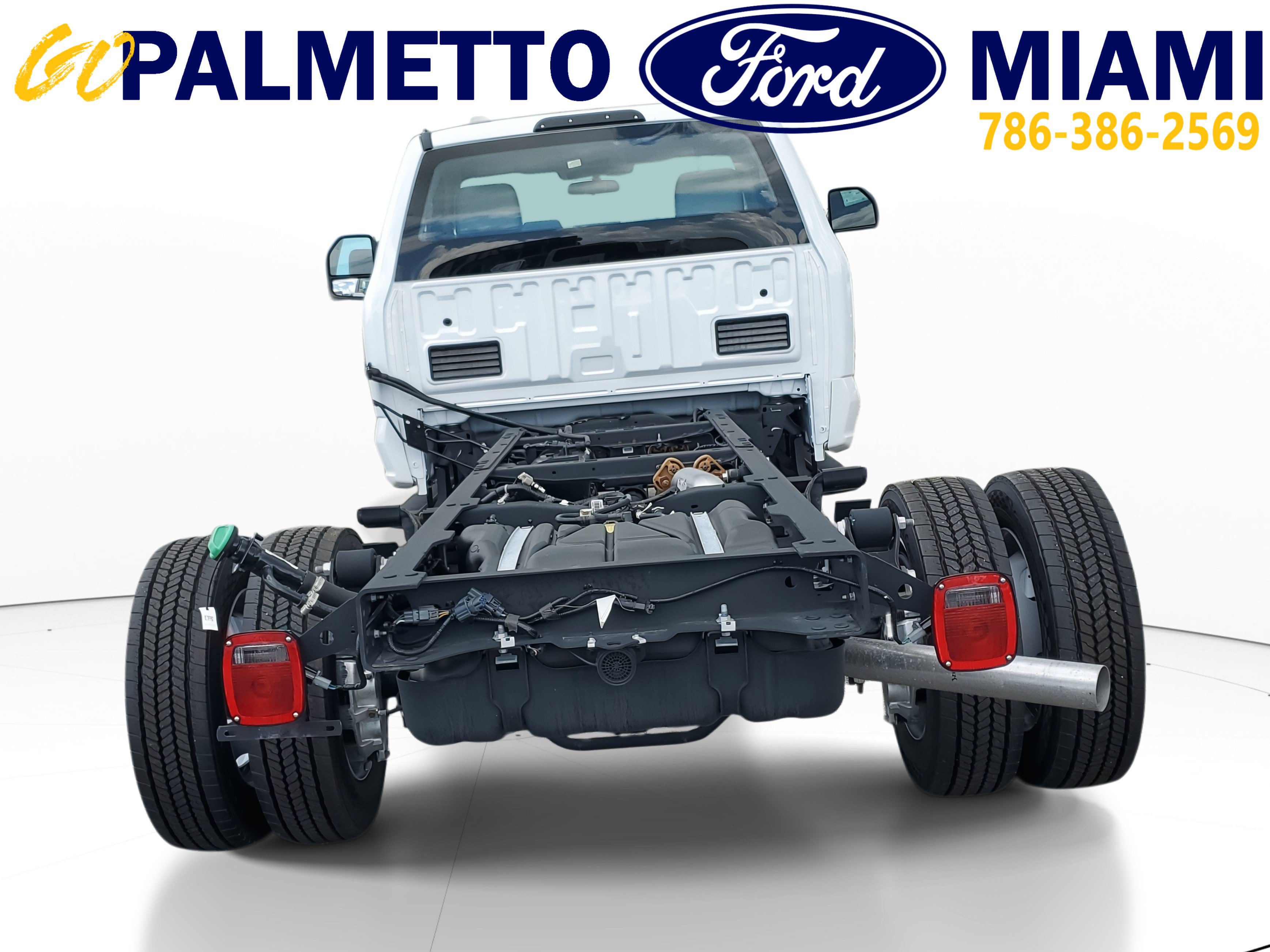 New 2024 Ford F350 XL w/ XL Chrome Package AWD/4WD image 4