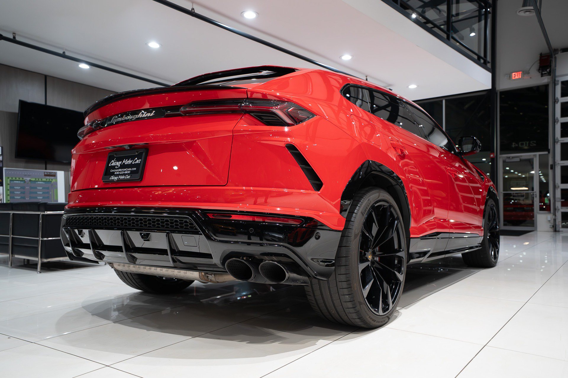 Used 2022 Lamborghini Urus AWD/4WD image 58