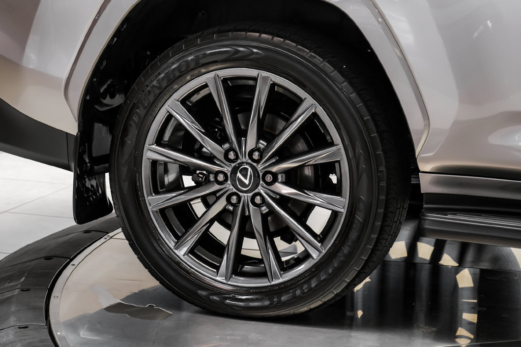 Used 2024 Lexus LX 600 F Sport AWD/4WD image 62