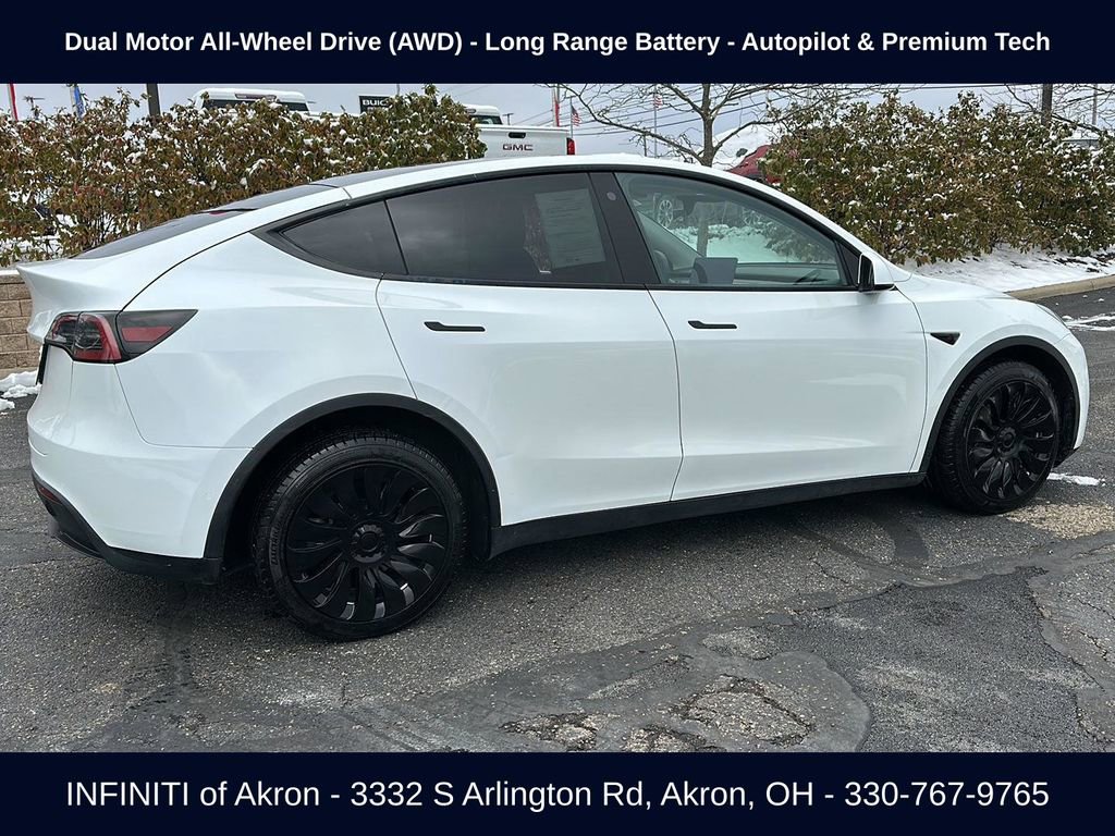 Used 2022 Tesla Model Y Long Range image 13
