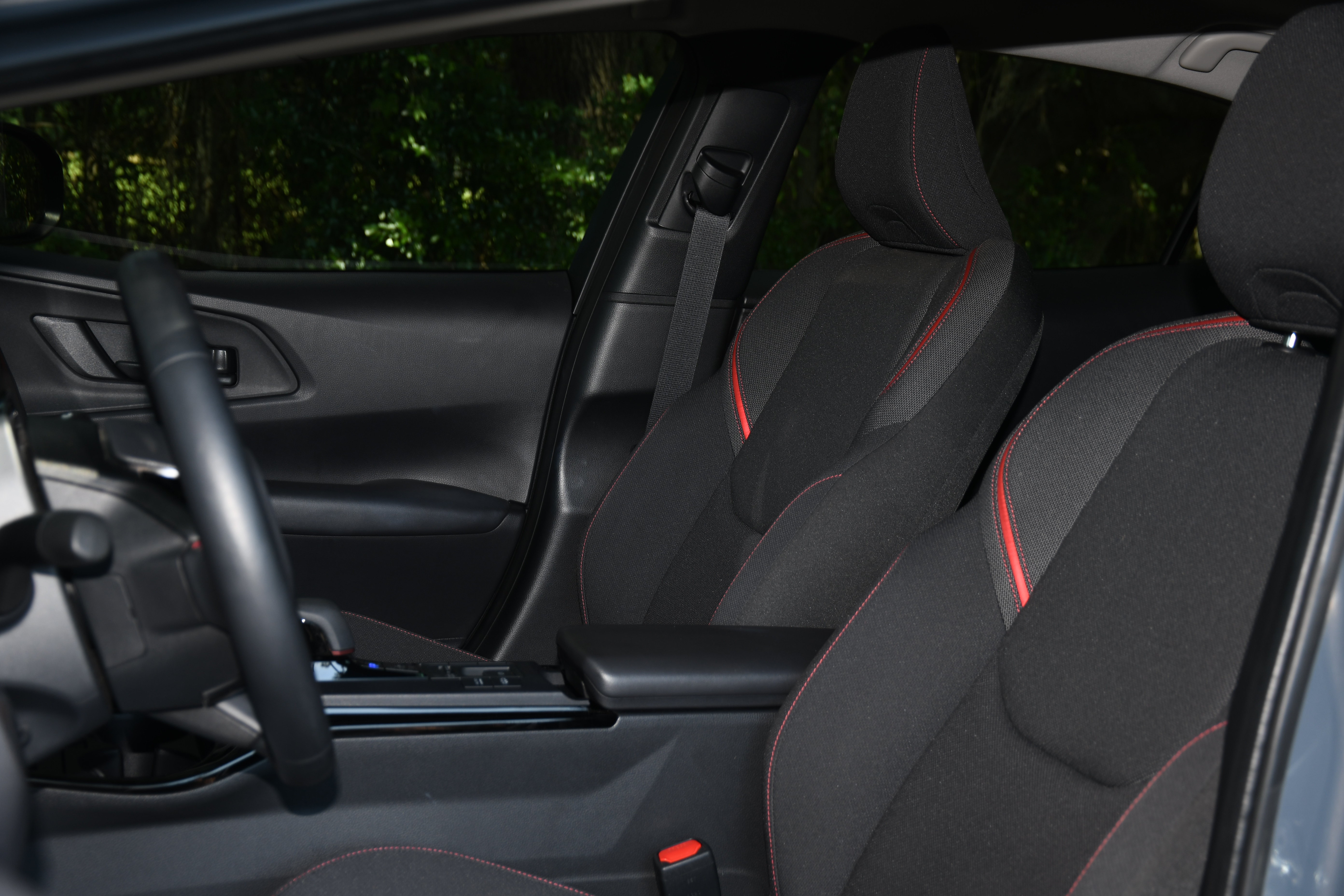 Certified 2026 Toyota Prius Plug-In Hybrid FWD image 11
