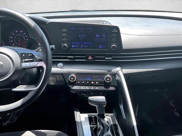 Used 2021 Hyundai Elantra SEL FWD image 8