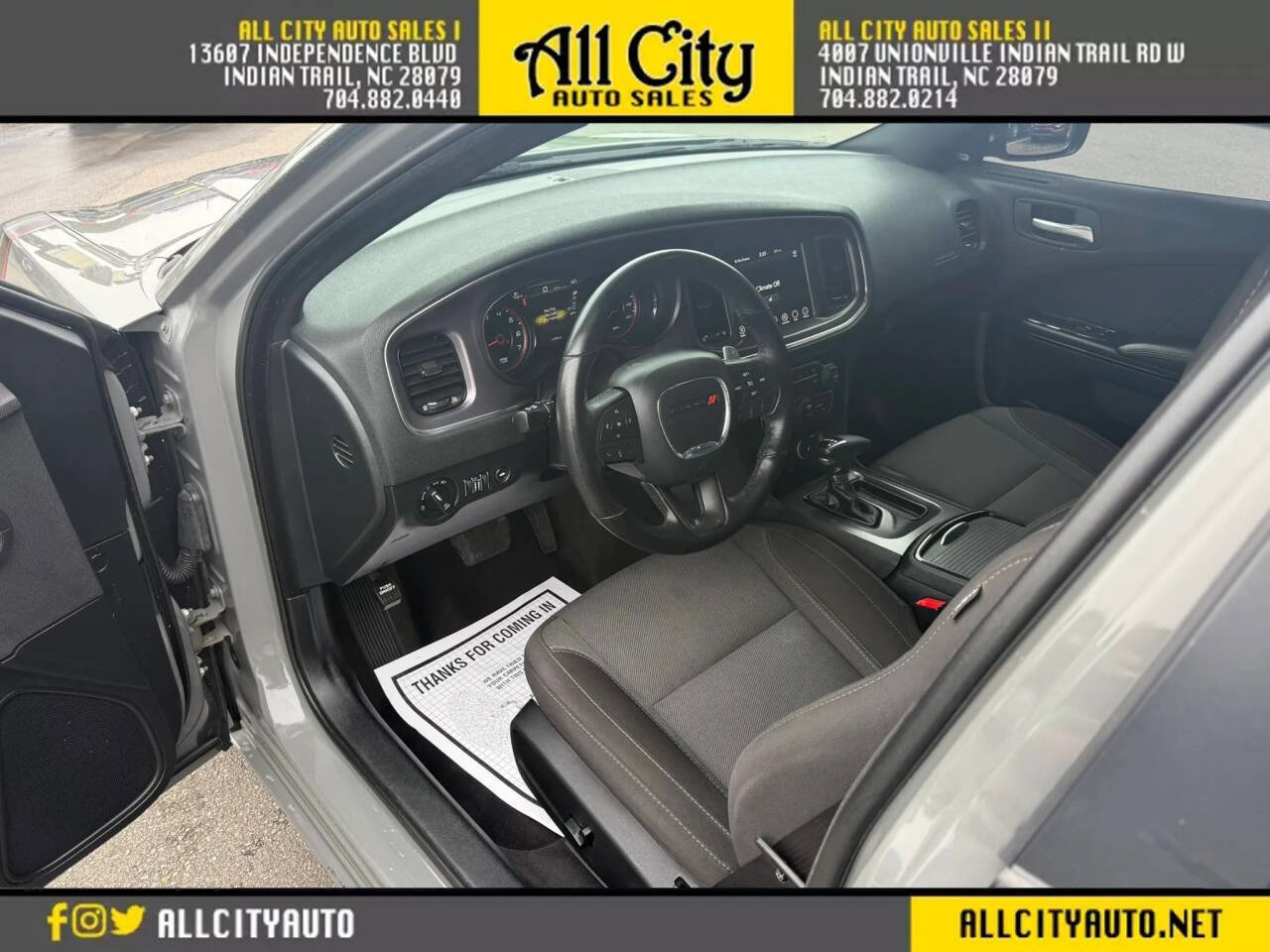 Used 2017 Dodge Charger R/T w/ Navigation & Travel Group RWD image 10