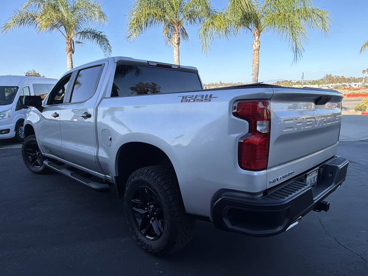 Used 2021 Chevrolet Silverado 1500 LT Trail Boss w/ Bed Protection Package AWD/4WD image 4