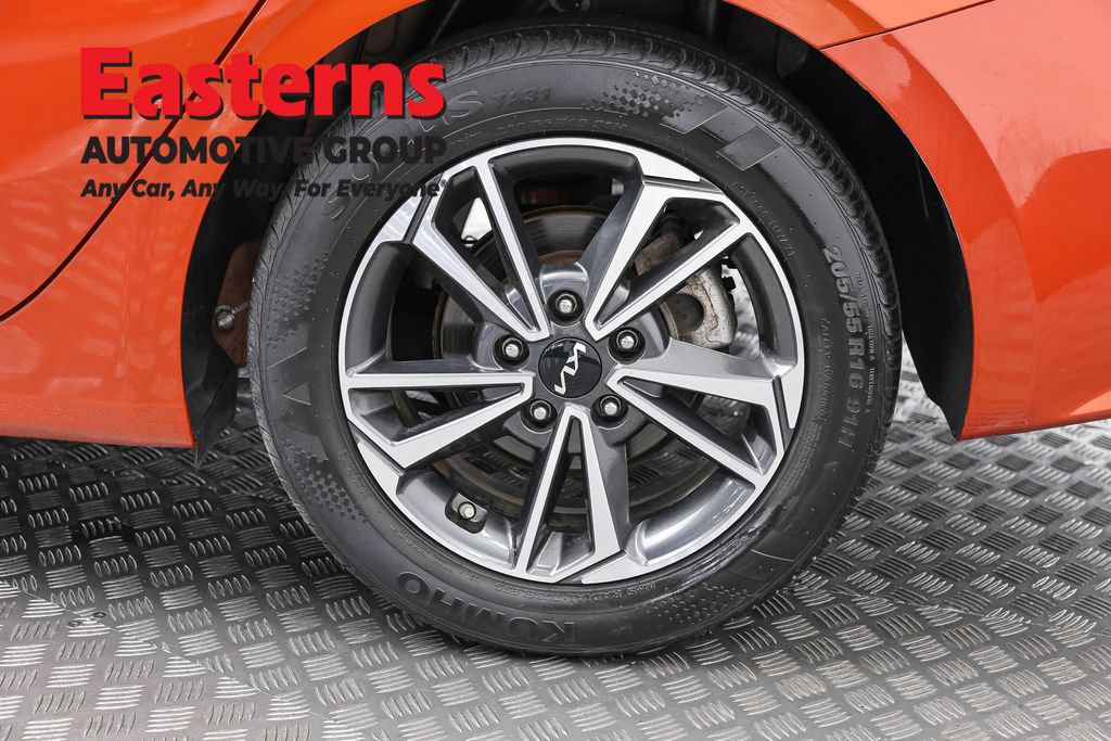 Used 2023 Kia Forte LXS w/ LXS Technology Package FWD image 33
