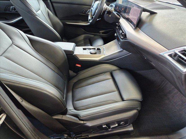 Used 2025 BMW 330i Sedan RWD image 20