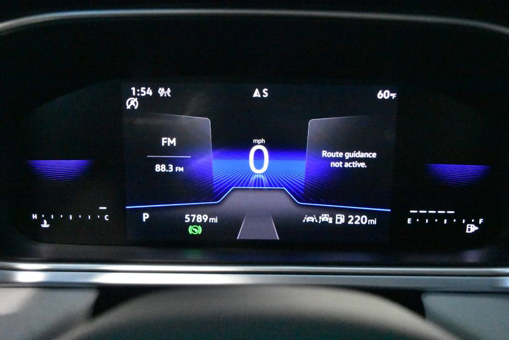 Certified 2025 Volkswagen Taos SE w/ Panoramic Sunroof Package image 16