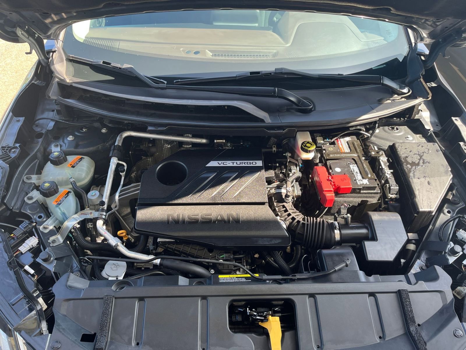 Used 2023 Nissan Rogue S image 32