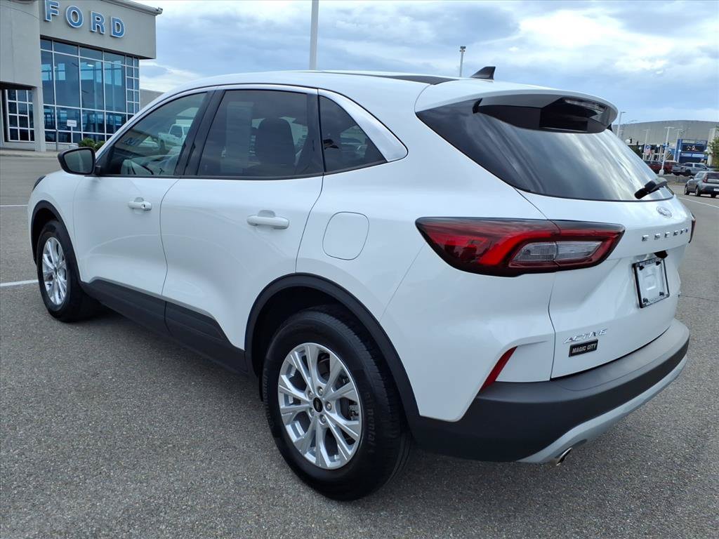 Certified 2023 Ford Escape Active AWD/4WD image 3