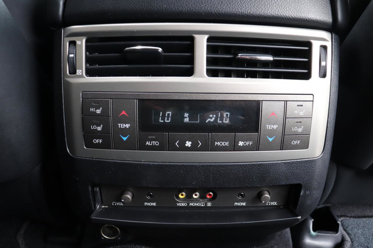 Used 2015 Lexus LX 570 4WD image 36
