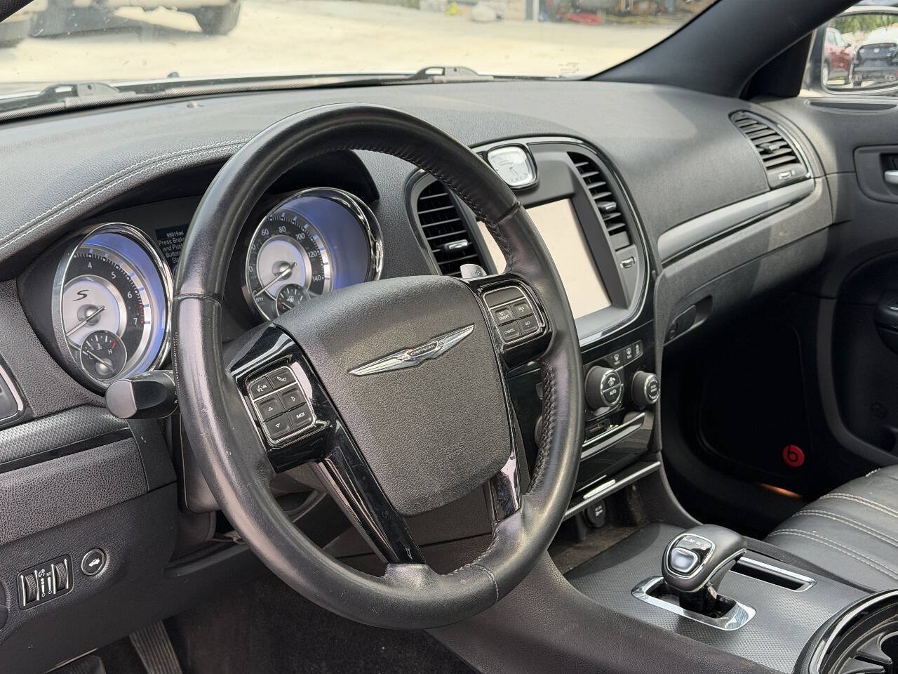 Used 2014 Chrysler 300 S AWD/4WD image 11