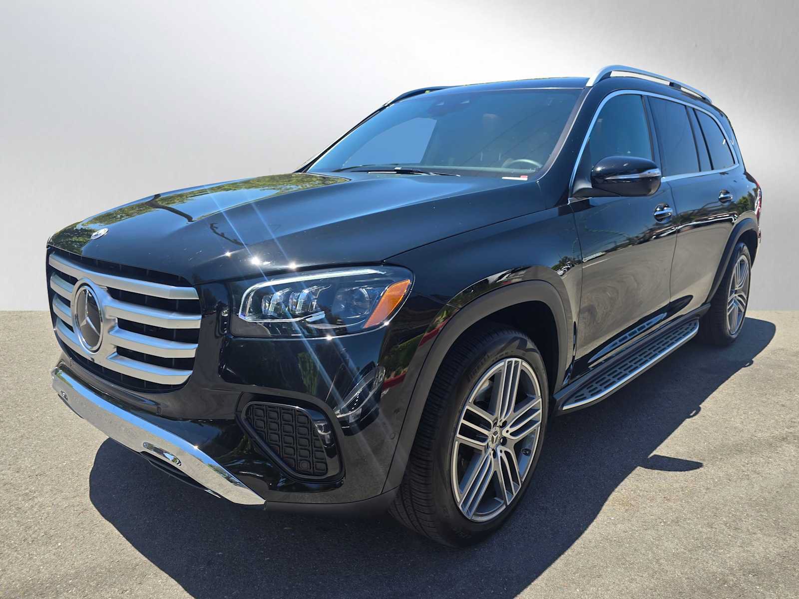 Certified 2026 Mercedes-Benz GLS 450 4MATIC image 7