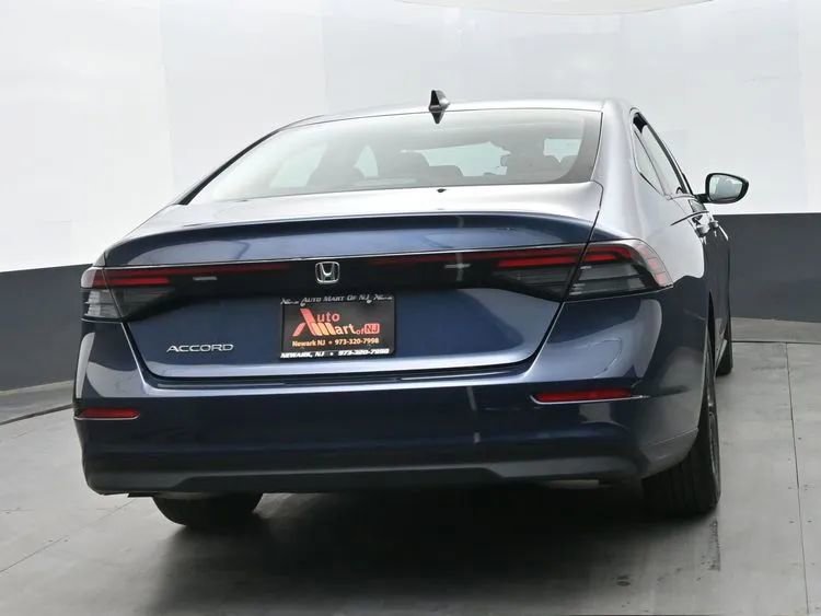 Used 2025 Honda Accord SE image 8
