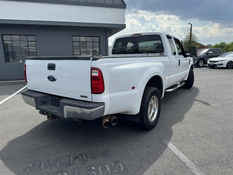 Used 2008 Ford F350 Lariat RWD image 4