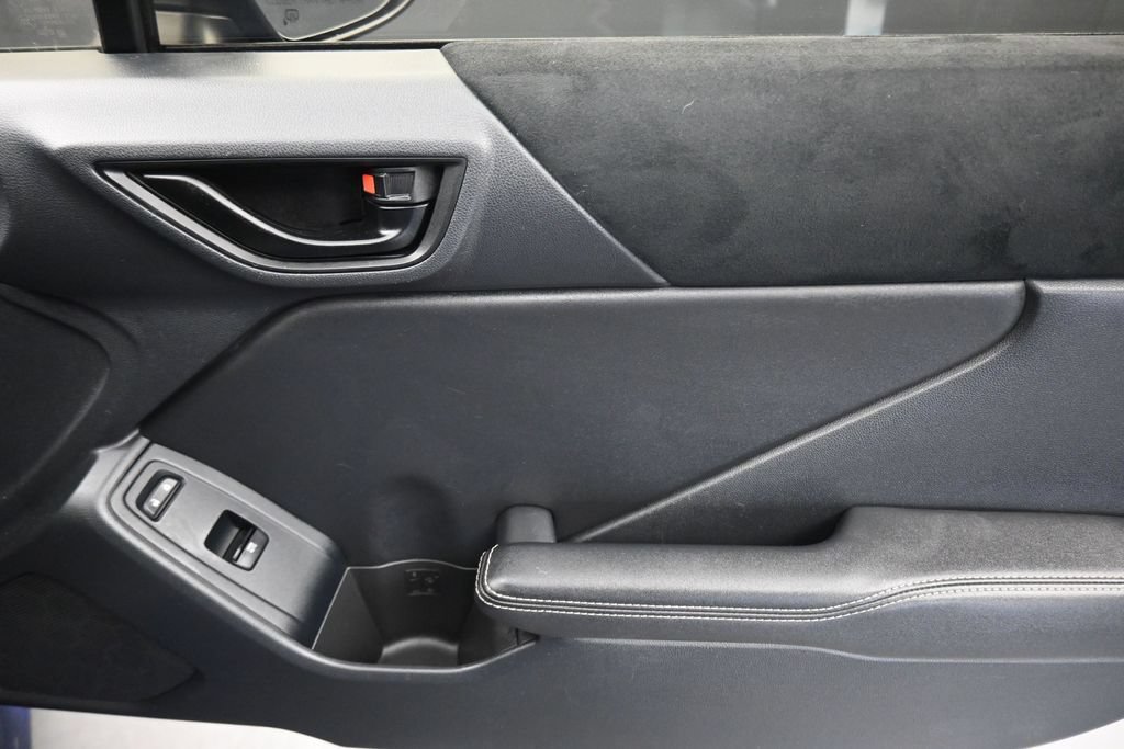 Used 2022 Toyota GR86 Premium RWD image 30