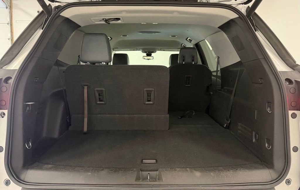 Used 2018 Chevrolet Traverse LT FWD image 26