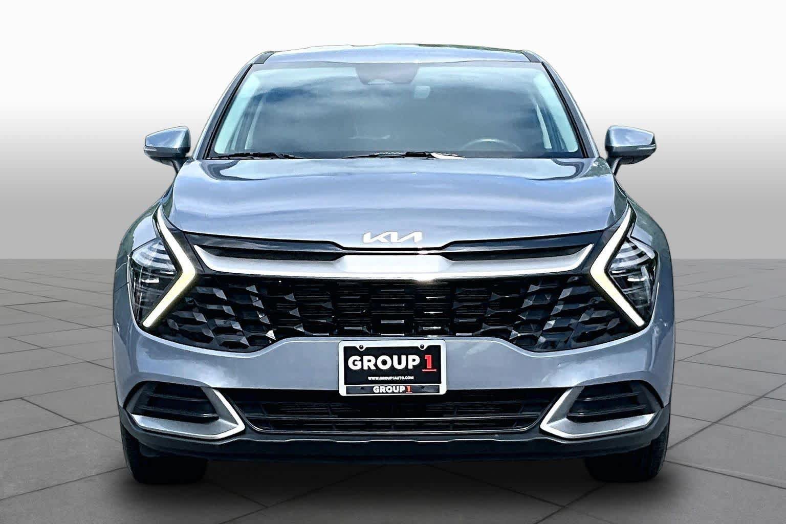 Used 2024 Kia Sportage EX FWD image 4