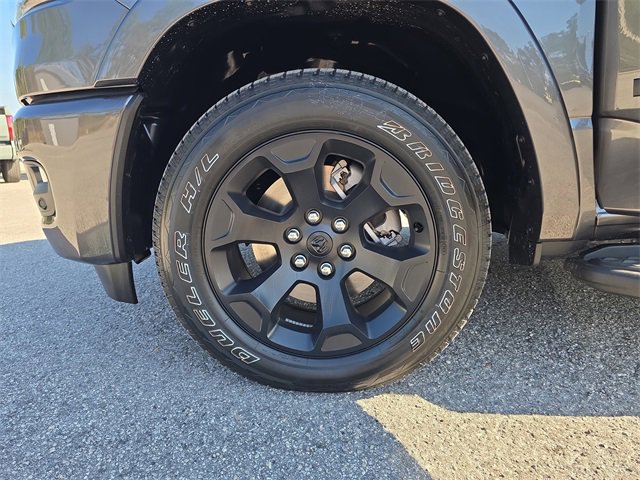 New 2026 RAM 1500 4x4 Crew Cab image 27