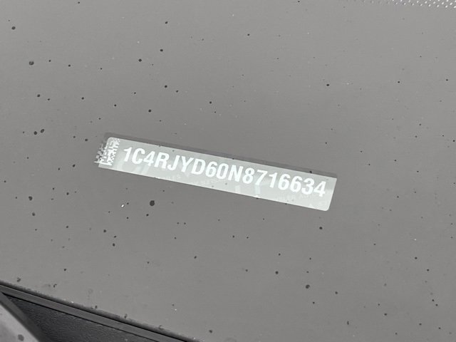 Used 2022 Jeep Grand Cherokee Overland w/ Advanced Protech Group III image 38