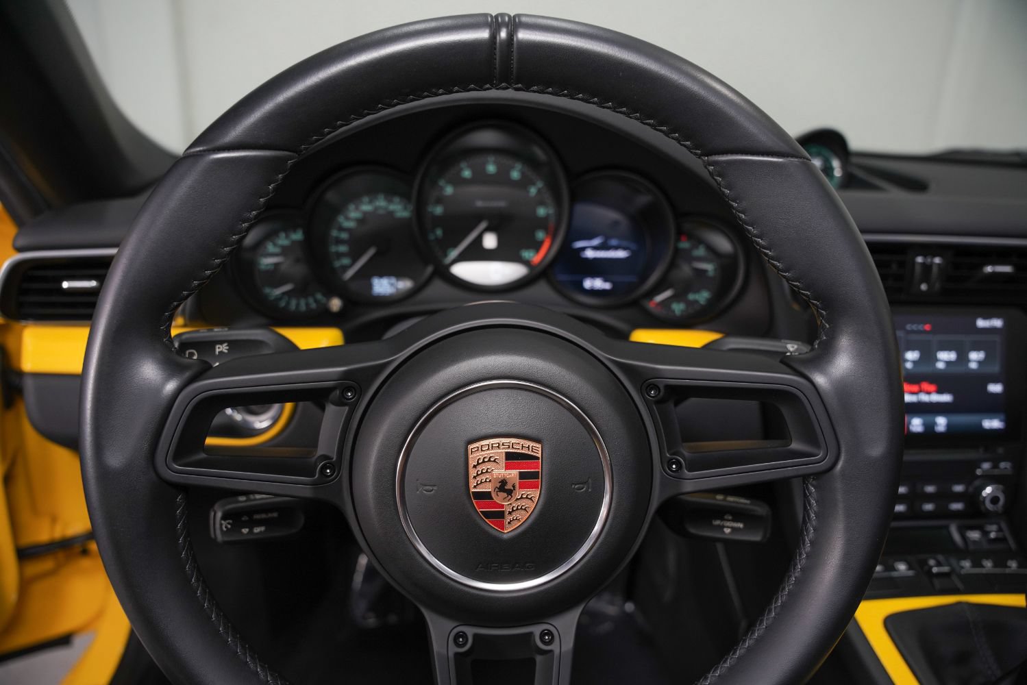 Used 2019 Porsche 911 Speedster RWD image 48