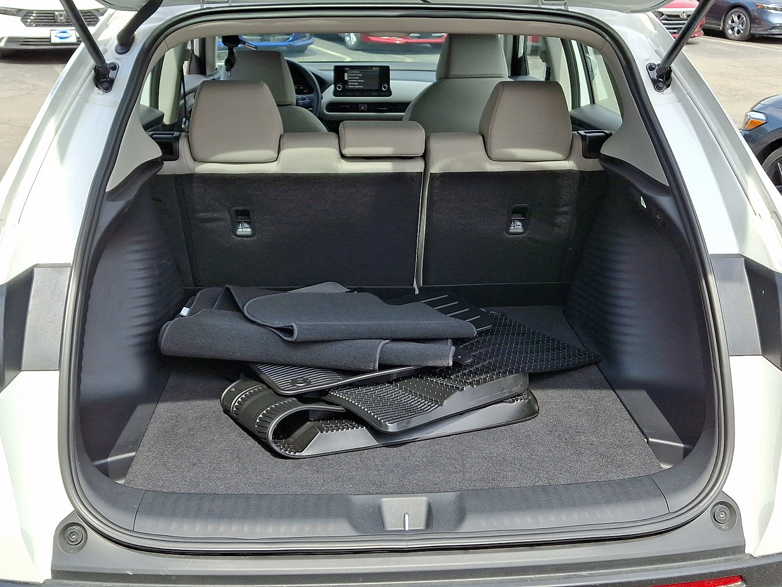 Used 2025 Honda HR-V LX image 29