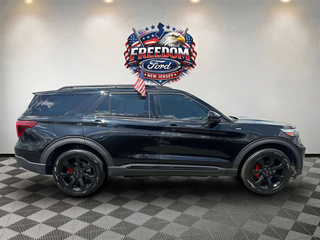 Used 2023 Ford Explorer ST-Line image 3