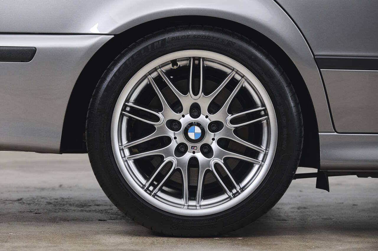 Used 2003 BMW M5 RWD image 37