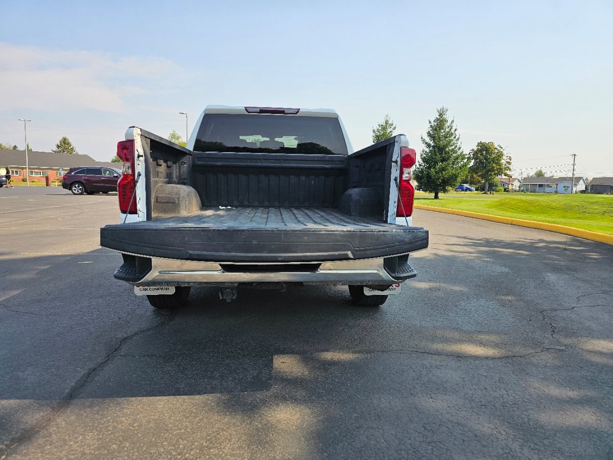 Used 2020 Chevrolet Silverado 1500 LT w/ Remote Start Package image 24