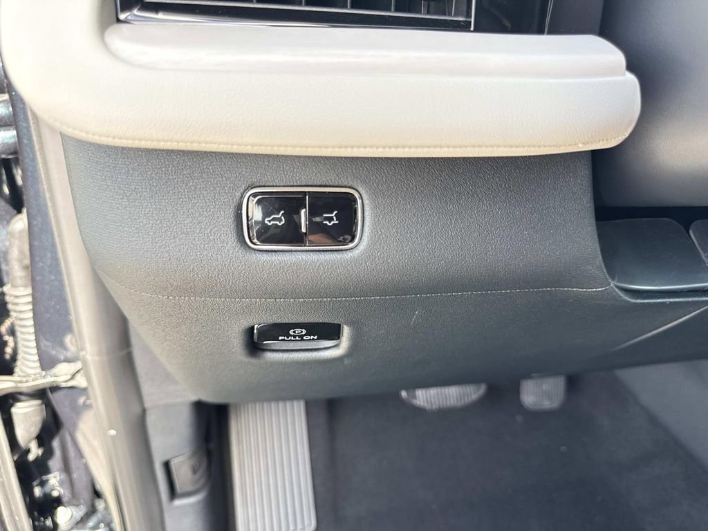 New 2026 Lincoln Navigator Reserve image 33