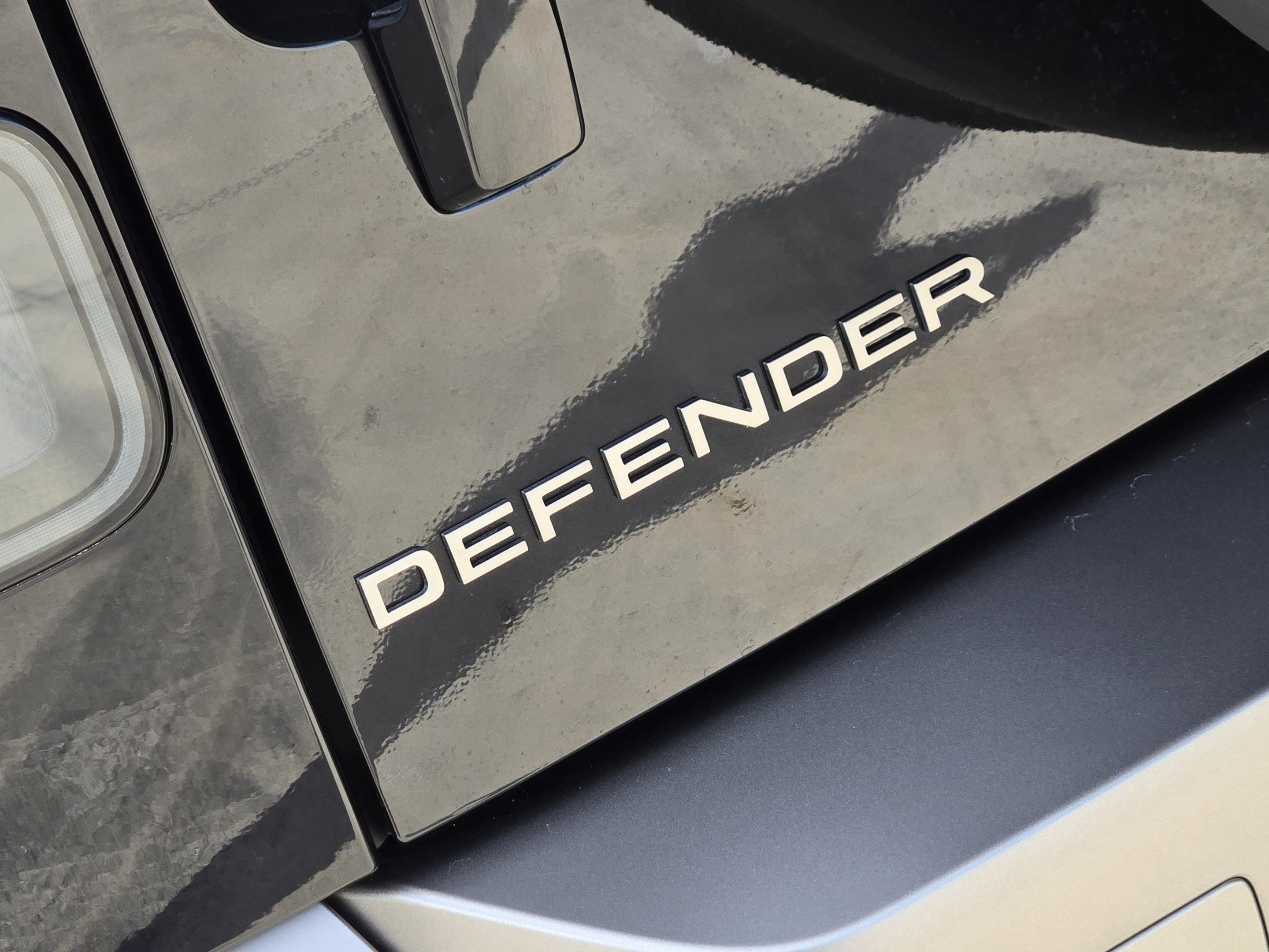 New 2026 Land Rover Defender 130 S AWD/4WD image 27