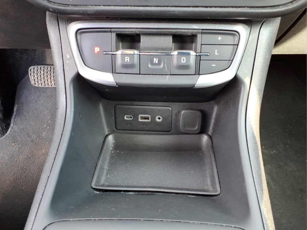 Certified 2024 GMC Terrain SLE image 12