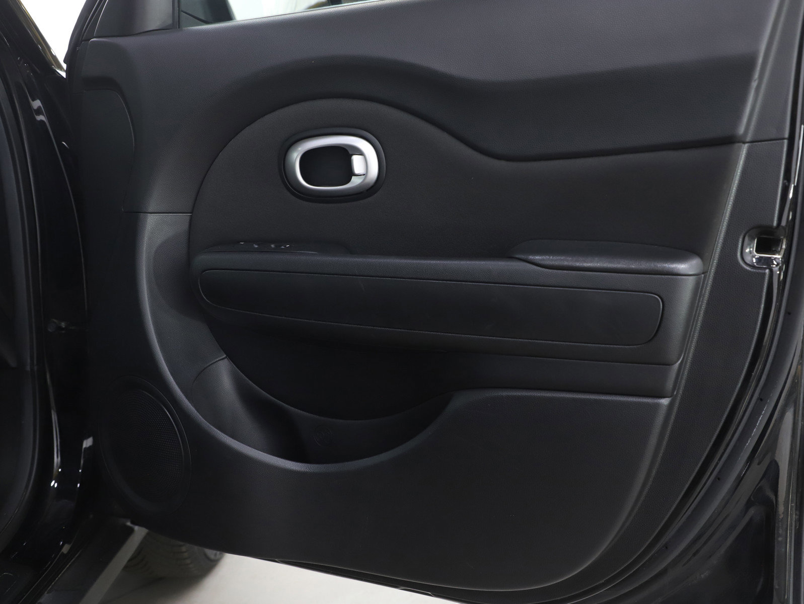 Used 2017 Kia Soul w/ Convenience Package FWD image 9