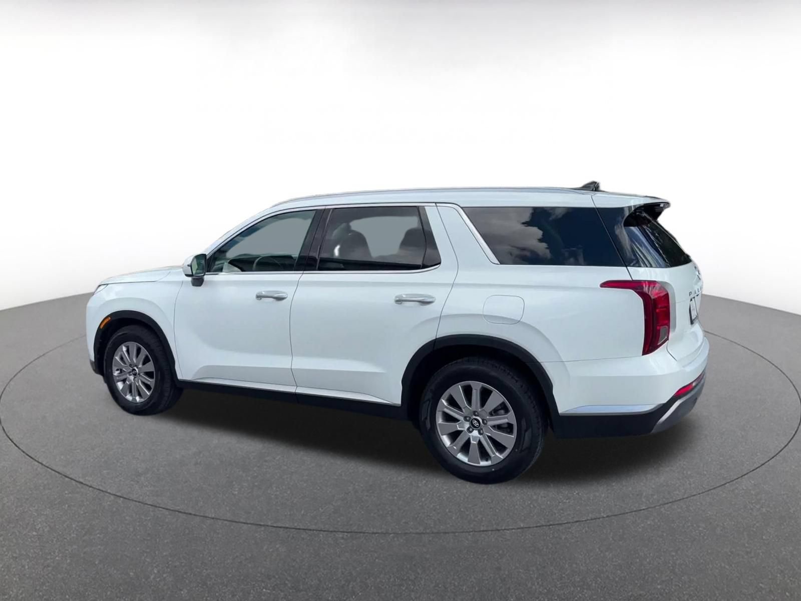 Used 2024 Hyundai Palisade SEL FWD image 8