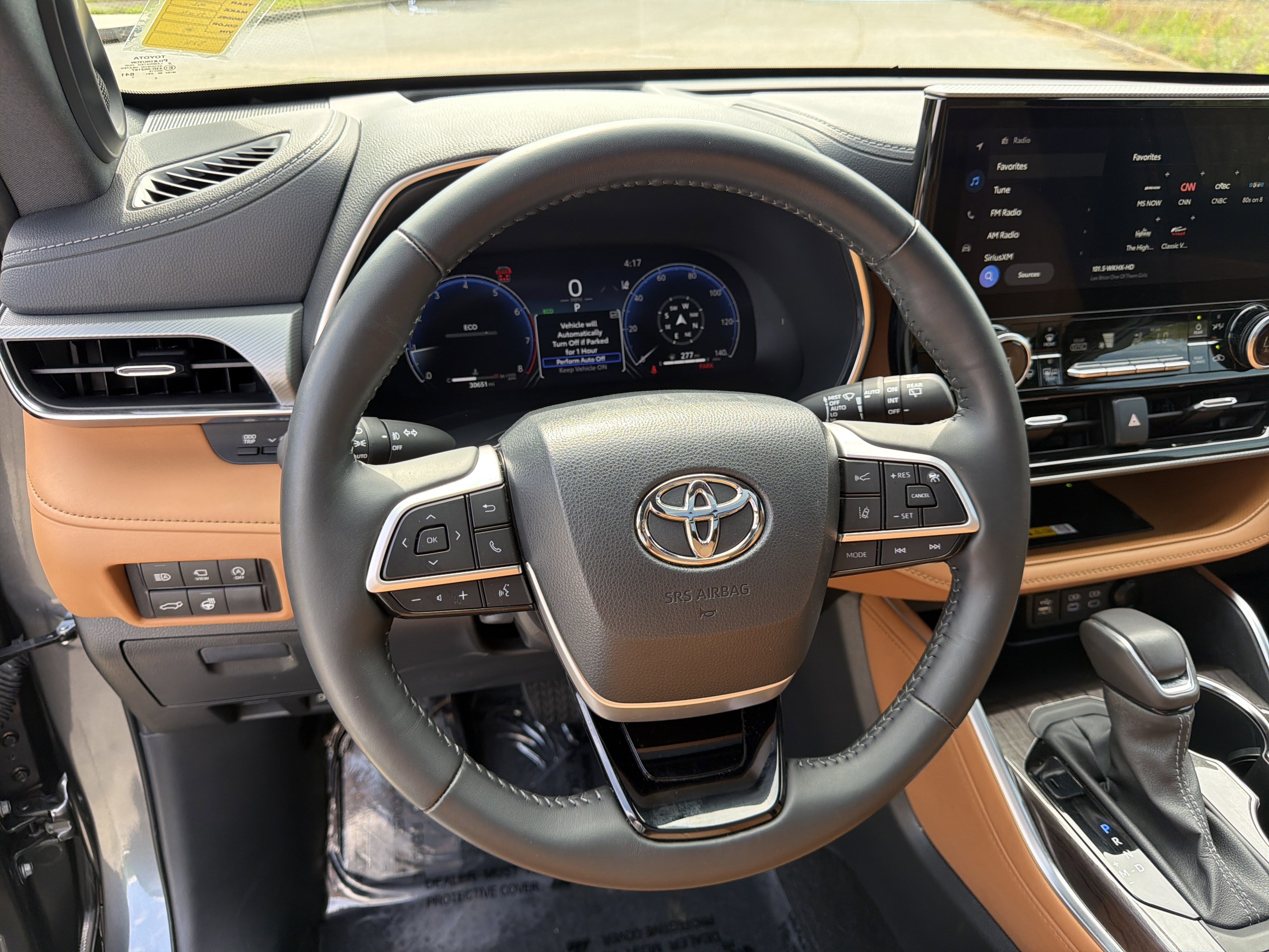 Used 2024 Toyota Highlander Platinum AWD/4WD image 26