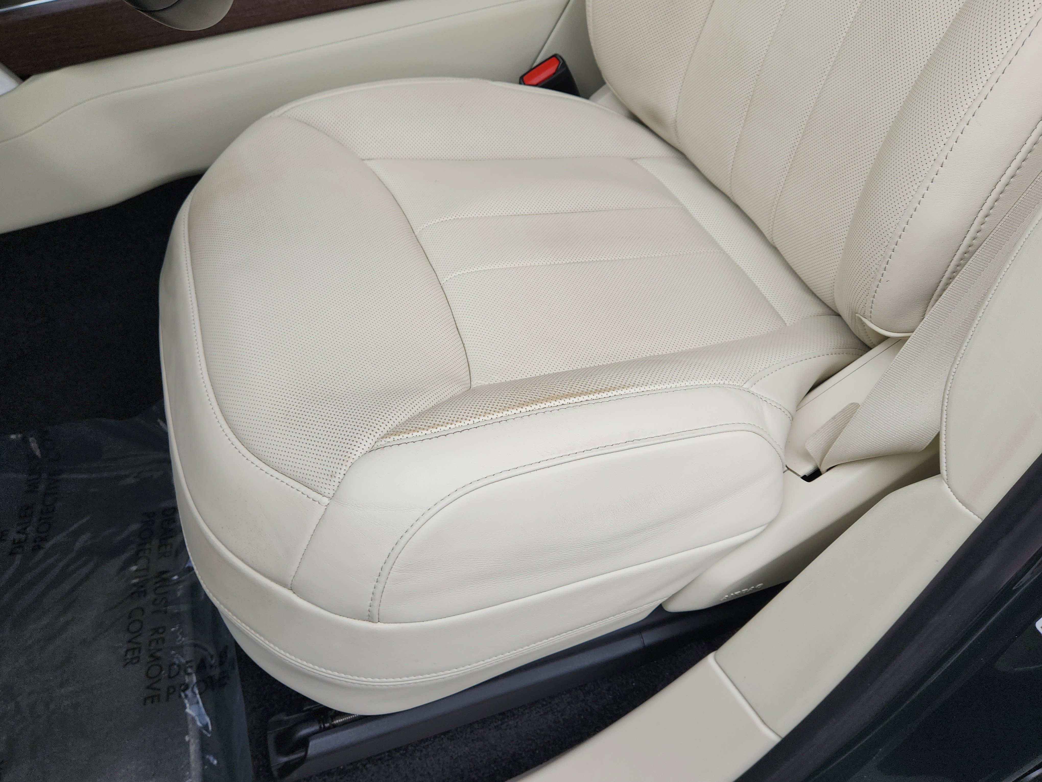 Certified 2023 Land Rover Range Rover SE image 9