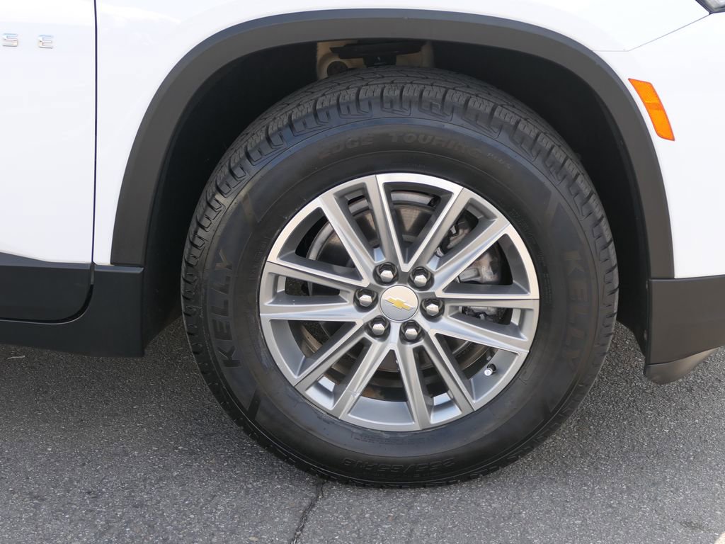 Used 2023 Chevrolet Traverse LT image 27