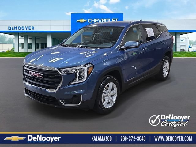 Used 2024 GMC Terrain SLE AWD/4WD image 1