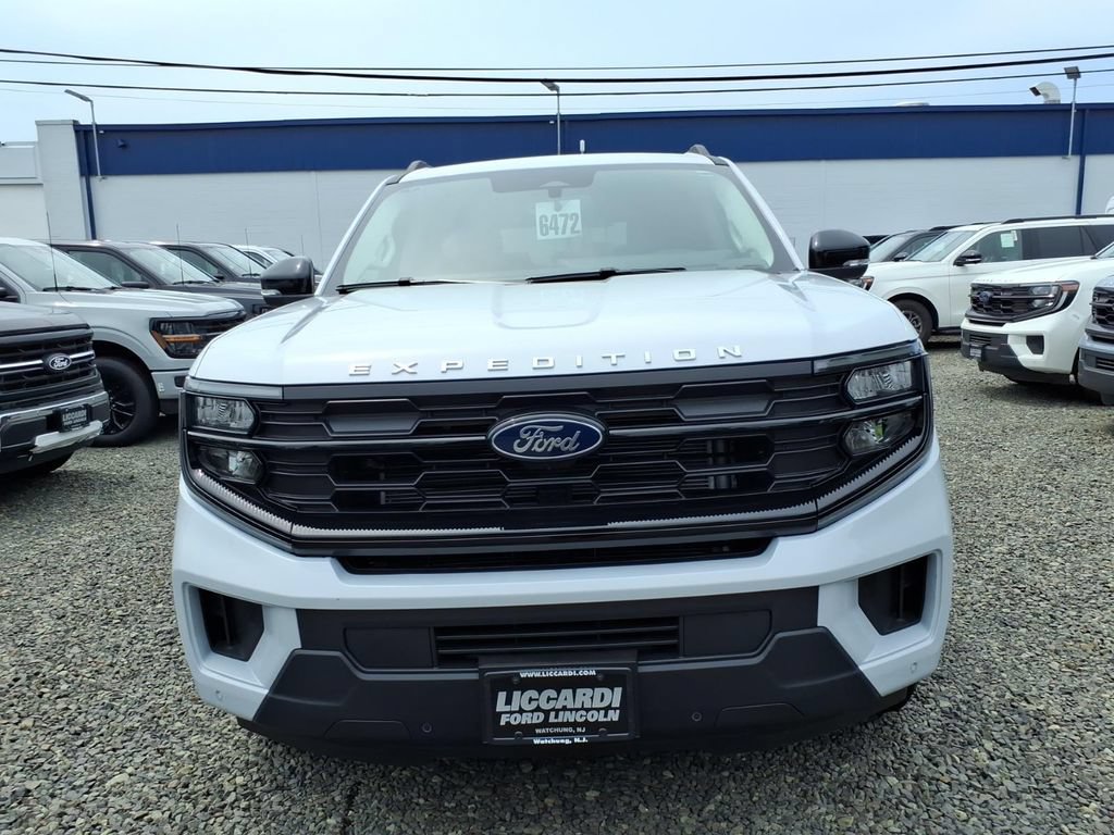 New 2026 Ford Expedition Active AWD/4WD image 2