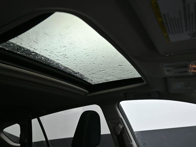 Used 2015 Toyota RAV4 XLE image 10