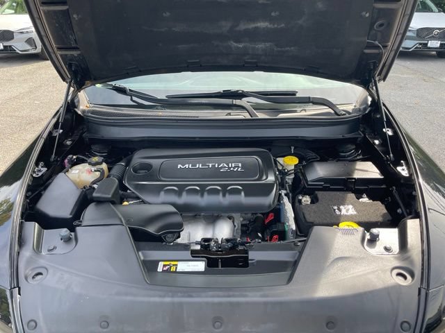 Used 2017 Jeep Cherokee Latitude w/ Comfort/Convenience Group AWD/4WD image 25