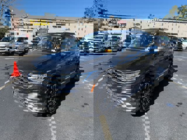 Used 2024 Volkswagen Tiguan SE image 4