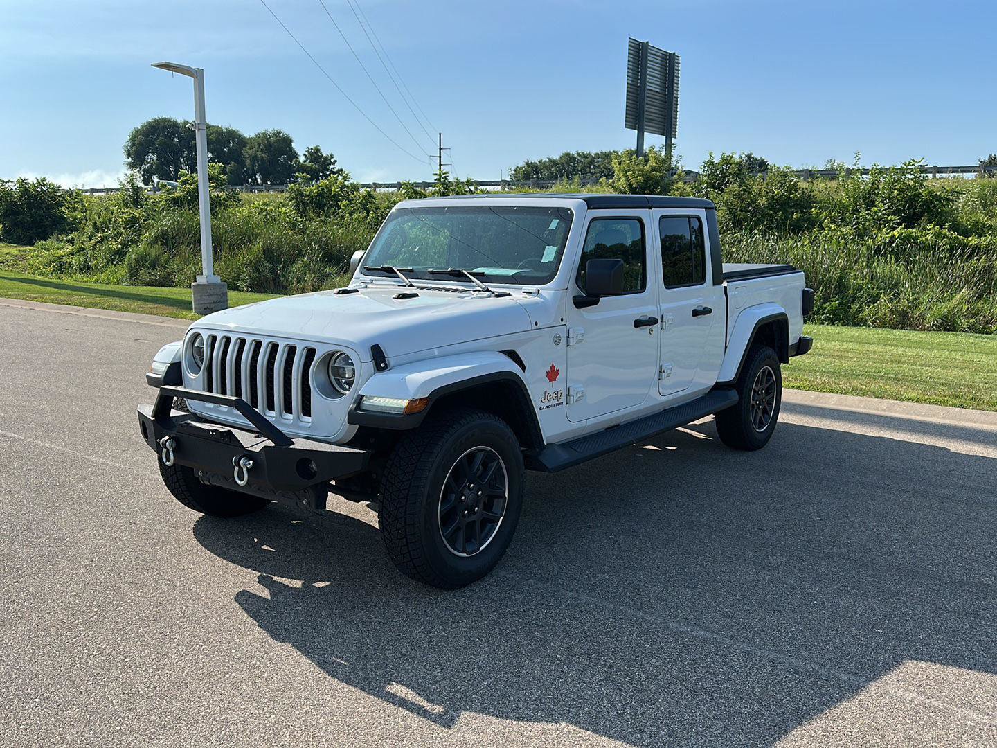 Used 2020 Jeep Gladiator Overland AWD/4WD image 7